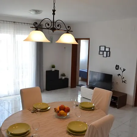 Apartmani Gracin Zorka Primosten Exterior photo