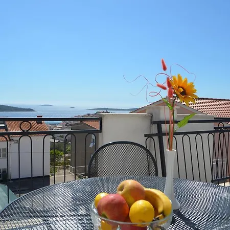 Apartmani Gracin Zorka Primosten Exterior photo